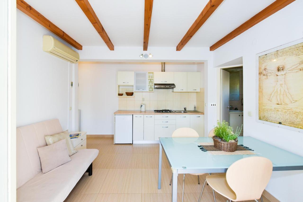 Apartments Cala Biograd Na Moru Extérieur photo